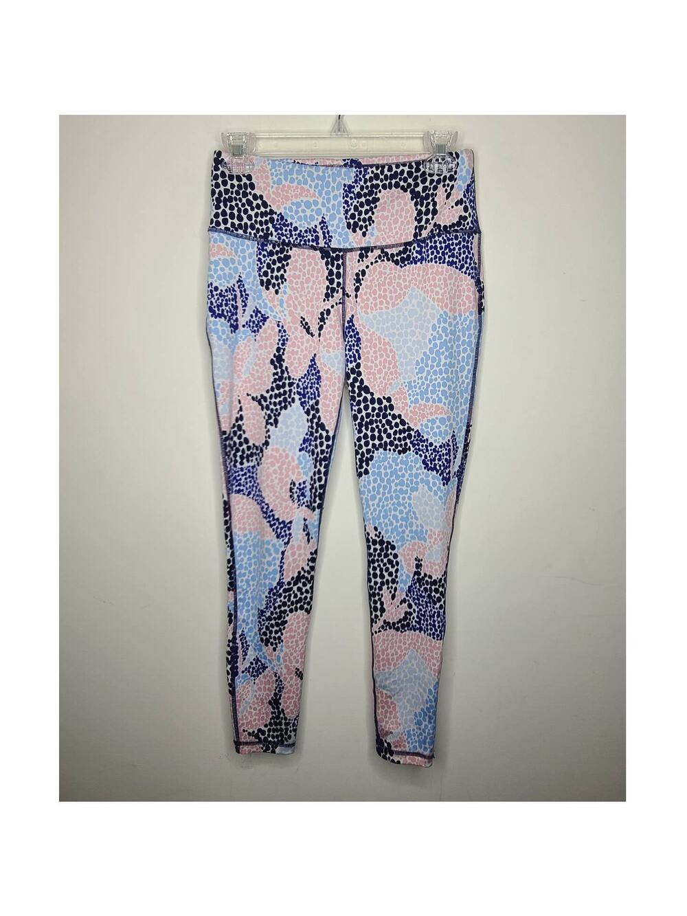 Crown & Ivy pink blue abstract design athletic leggings - small